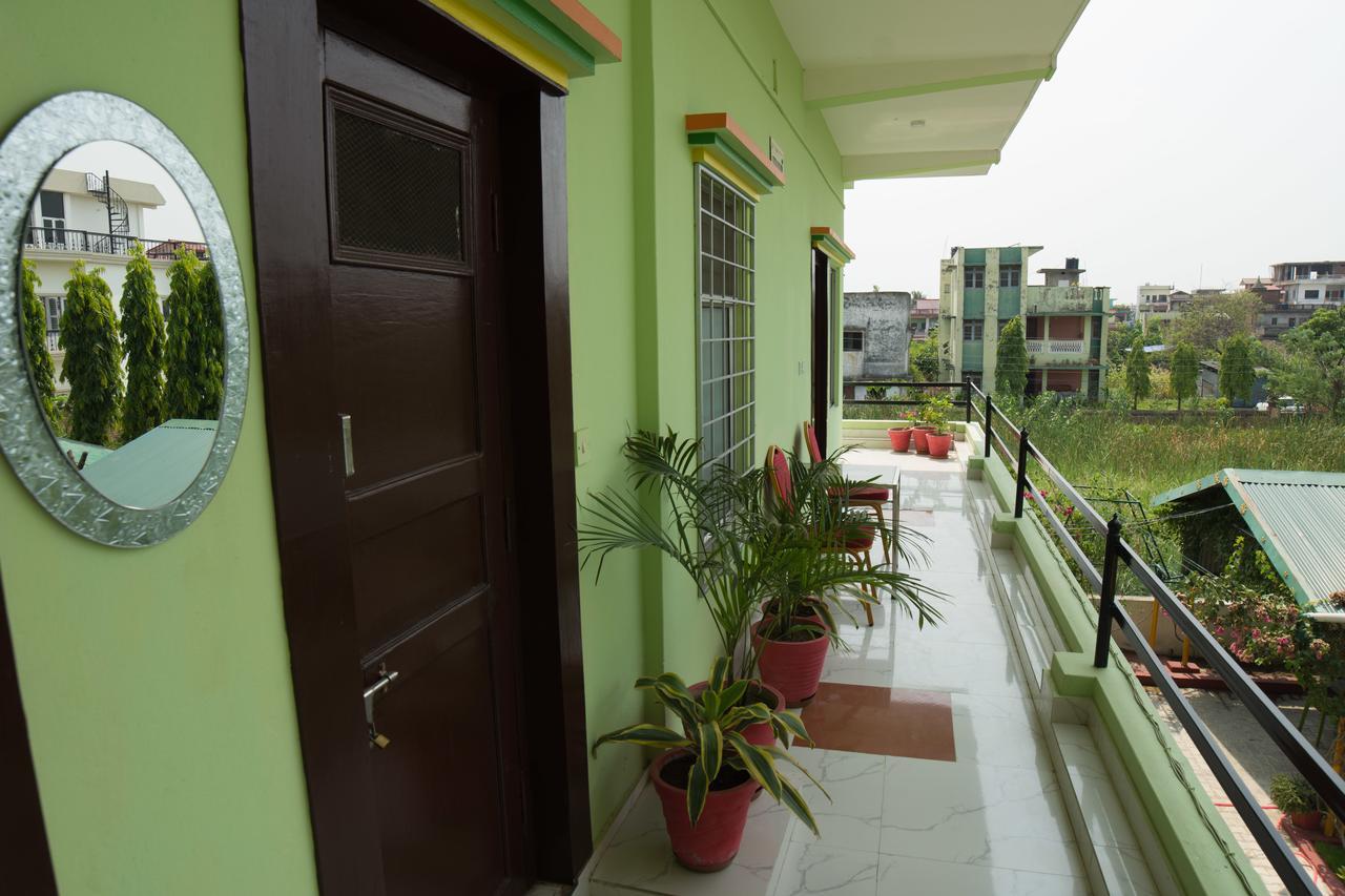 Galaxy Guest House Siddharthanagar Exterior photo